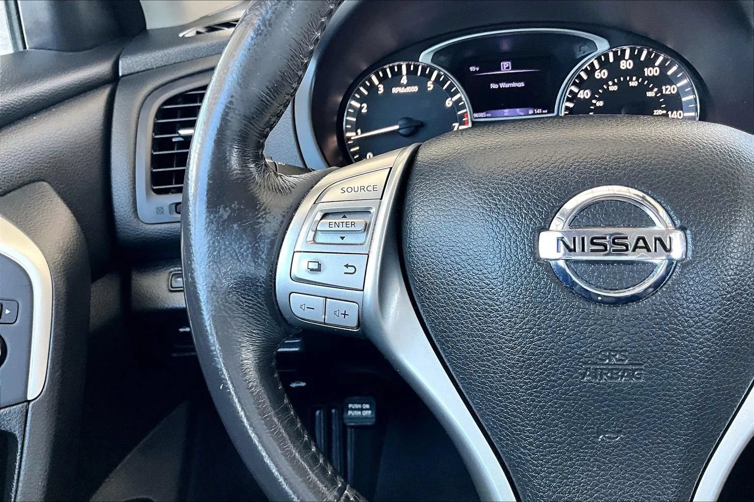 Used 2018 Nissan Altima 2.5 SL FWD image 10