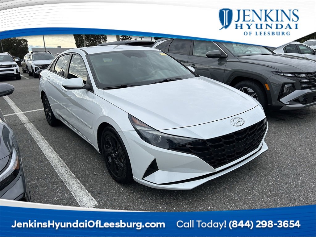 Used 2022 Hyundai Elantra SEL w/ Cargo Package image 1