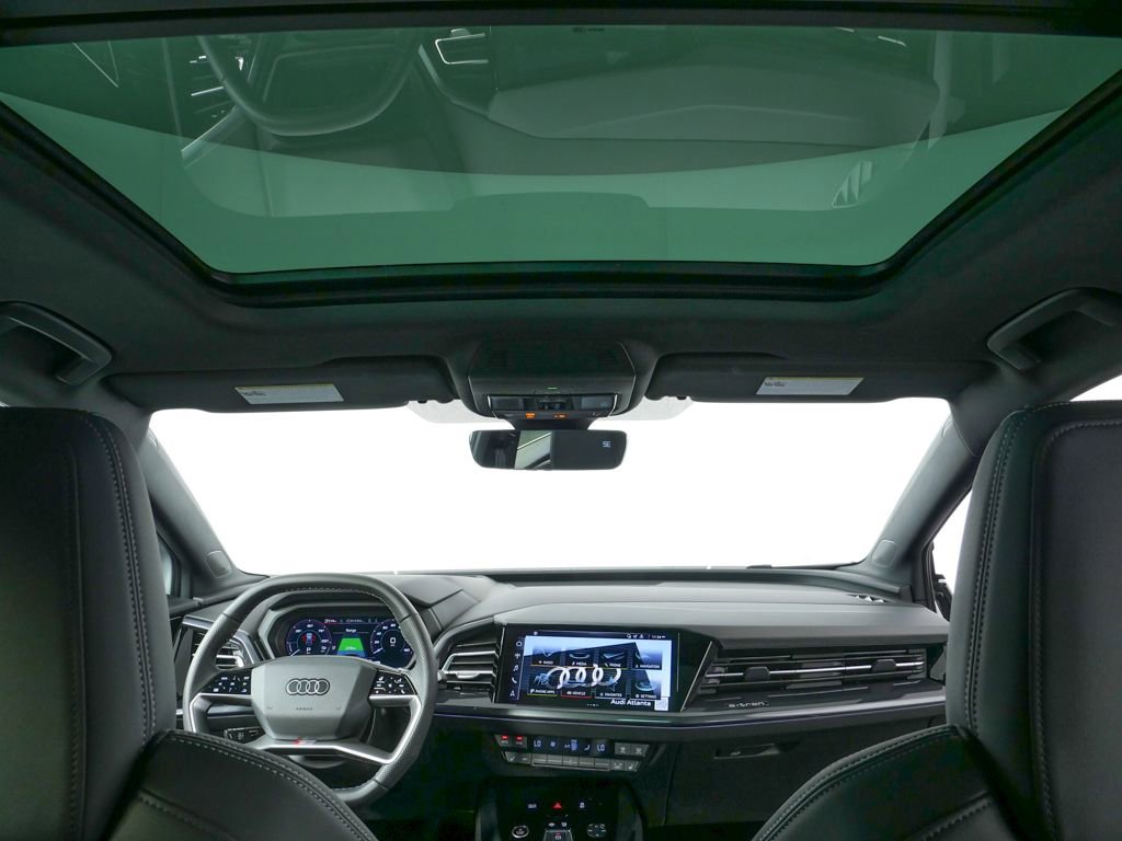 Certified 2025 Audi Q4 e-tron Prestige w/ Sport Package image 18