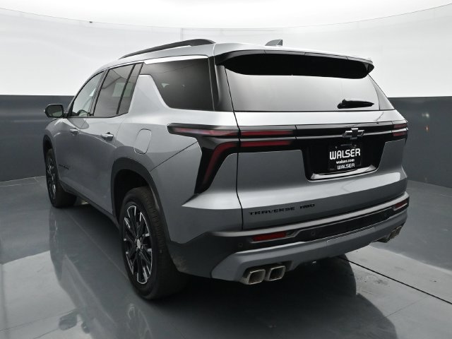 Used 2026 Chevrolet Traverse LT w/ Sun and Wheel Package AWD/4WD image 5