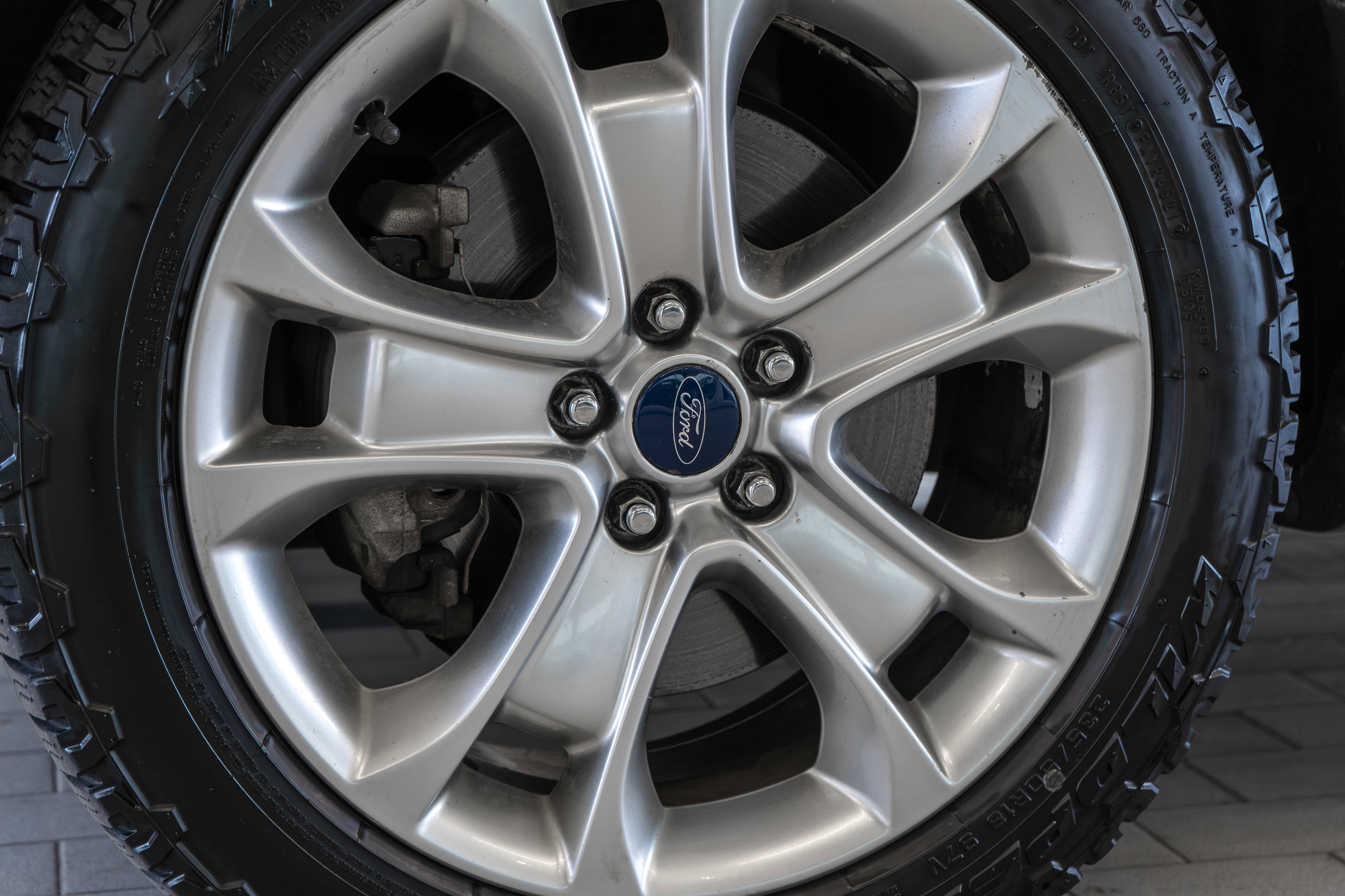 Used 2013 Ford Escape SEL image 33