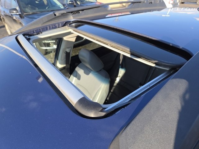 Used 2019 Subaru Outback 2.5i Limited image 3