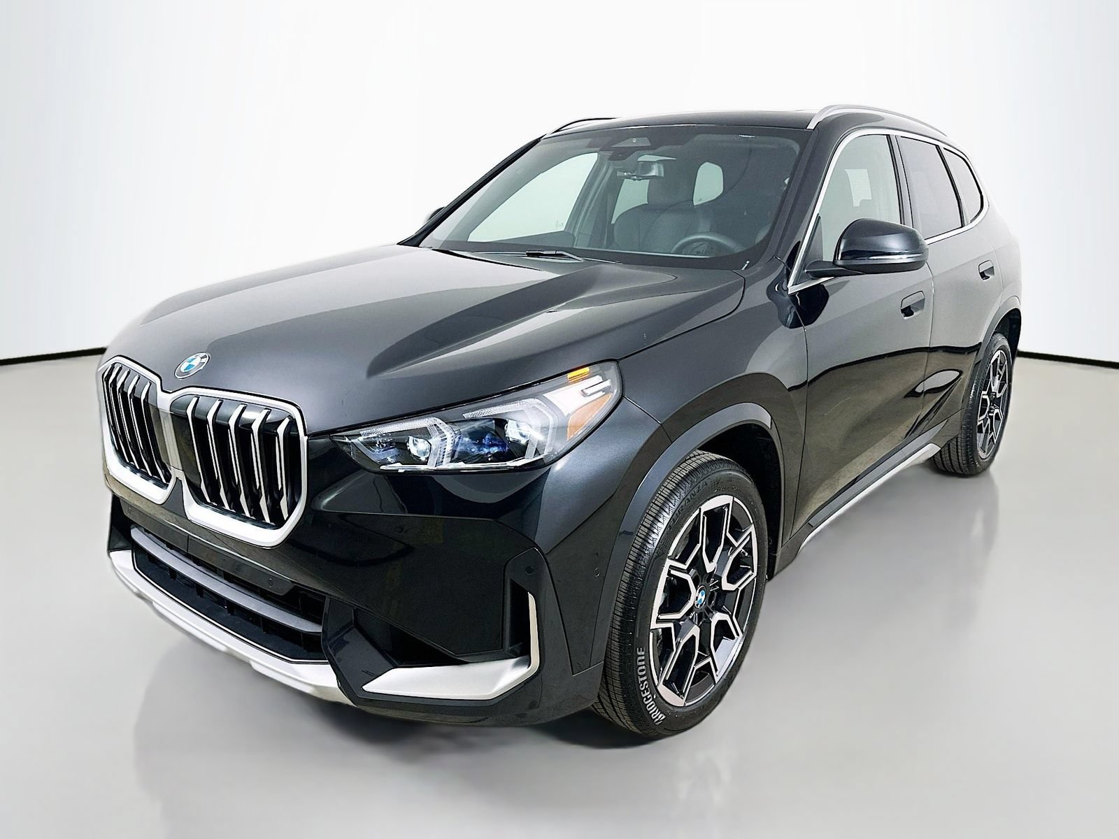 New 2026 BMW X1 xDrive28i w/ Convenience Package
