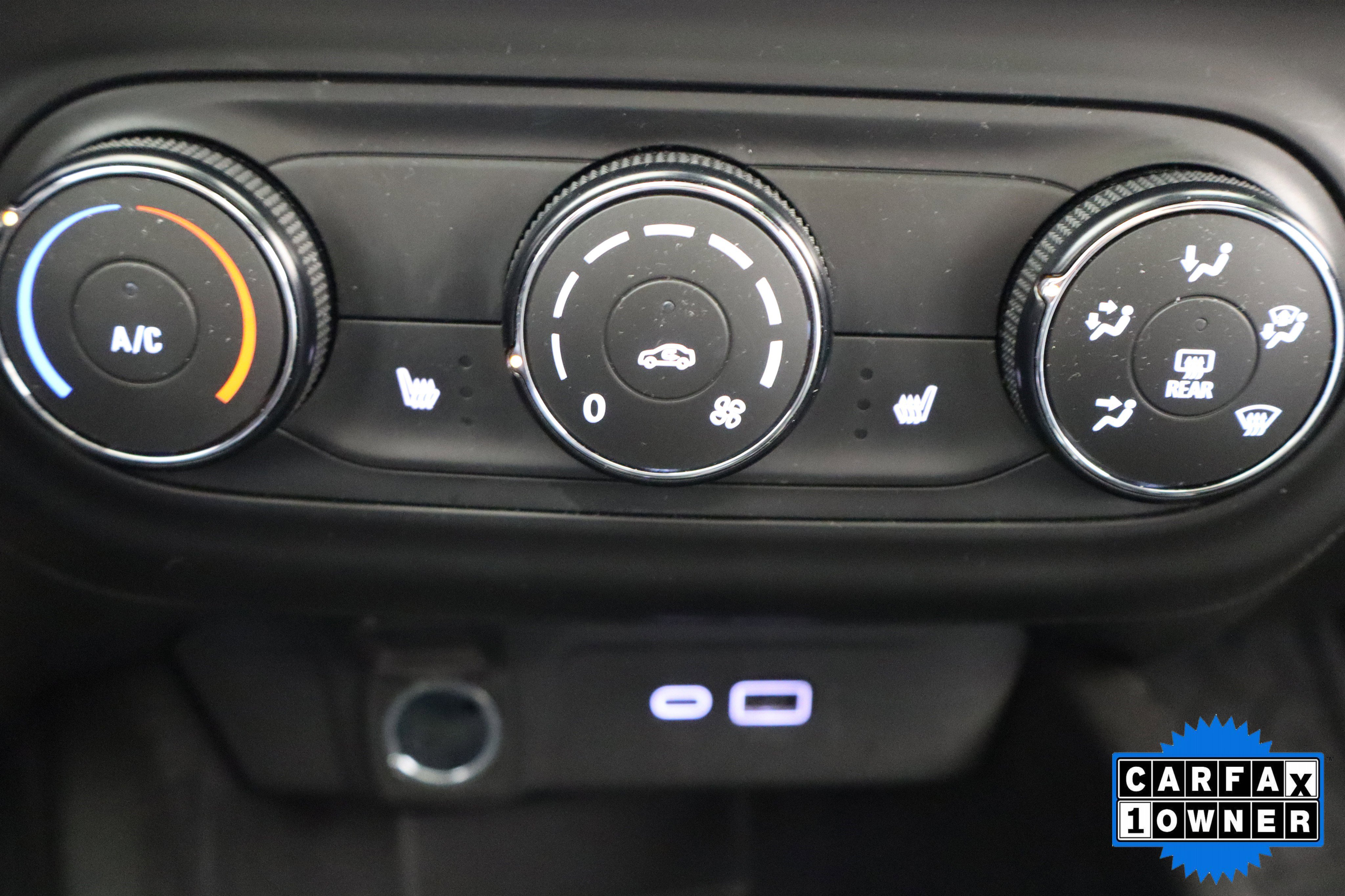 Used 2024 Chevrolet Trax RS w/ Sunroof Package image 26