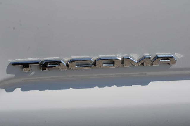 Used 2023 Toyota Tacoma SR5 RWD image 13