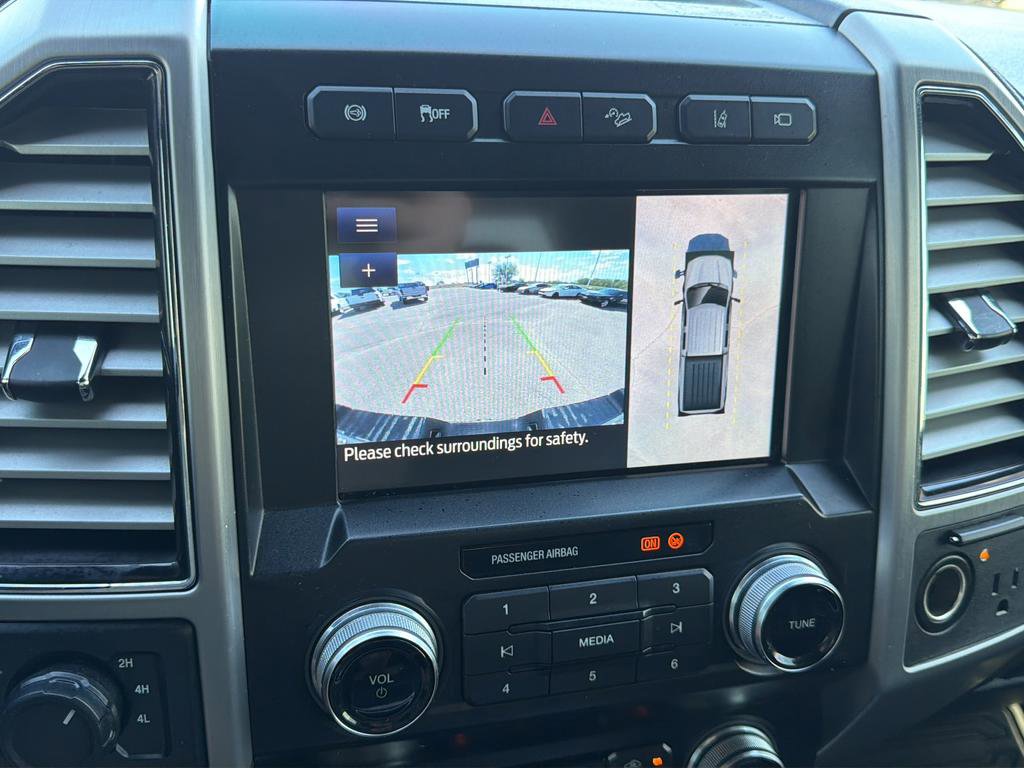 Used 2020 Ford F350 Platinum w/ FX4 Off-Road Package image 24