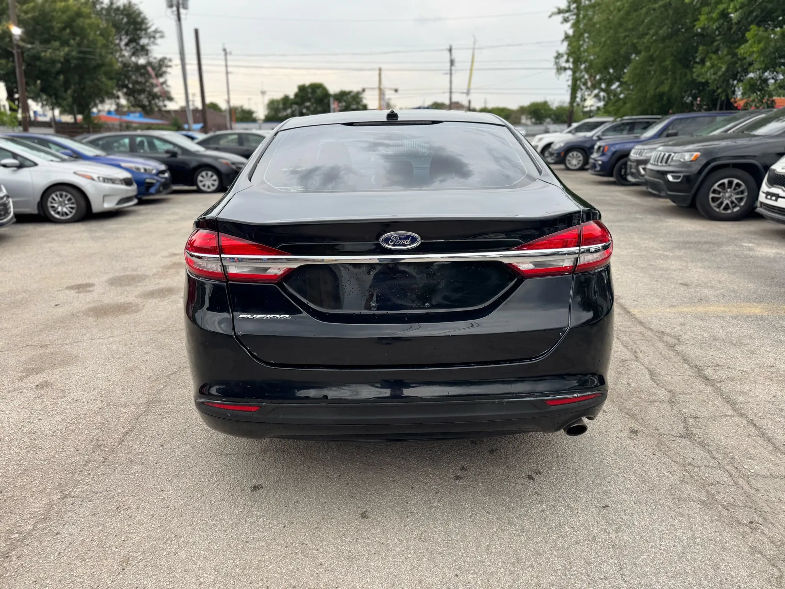 Used 2017 Ford Fusion S FWD image 8
