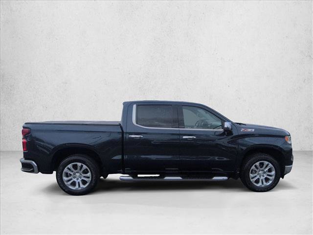Used 2022 Chevrolet Silverado 1500 LTZ w/ LTZ Premium Package AWD/4WD image 9