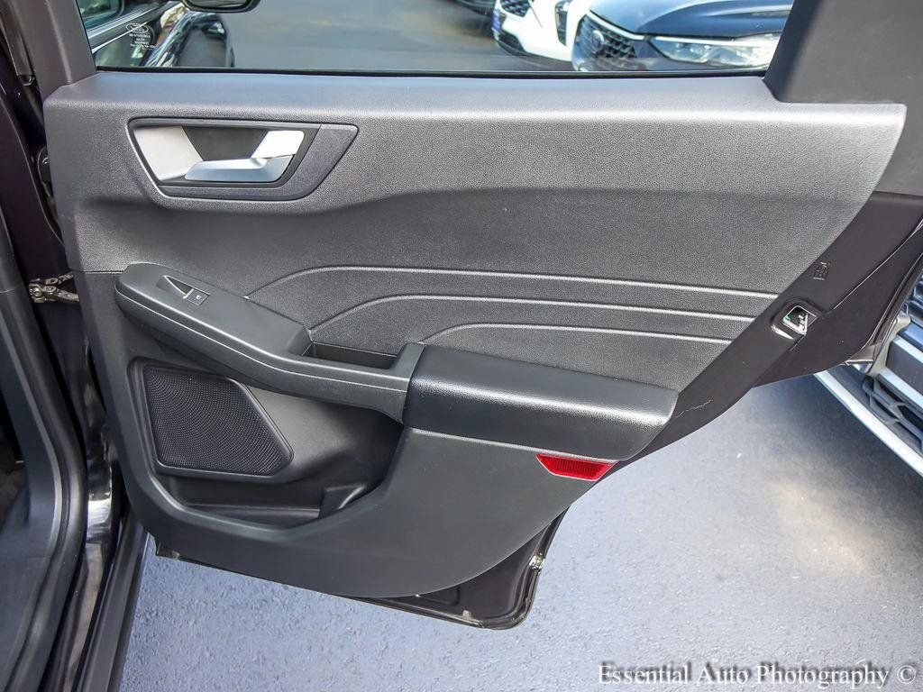 Used 2022 Ford Escape SEL FWD image 23