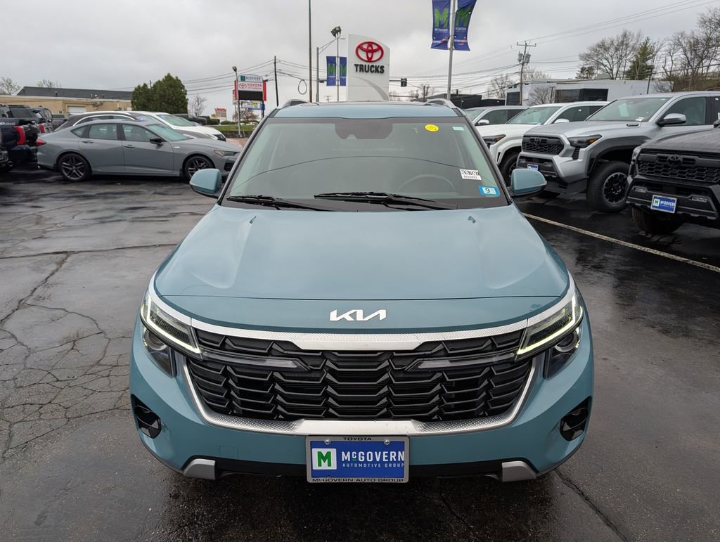 Used 2025 Kia Seltos EX w/ EX Sunroof Package AWD/4WD image 11