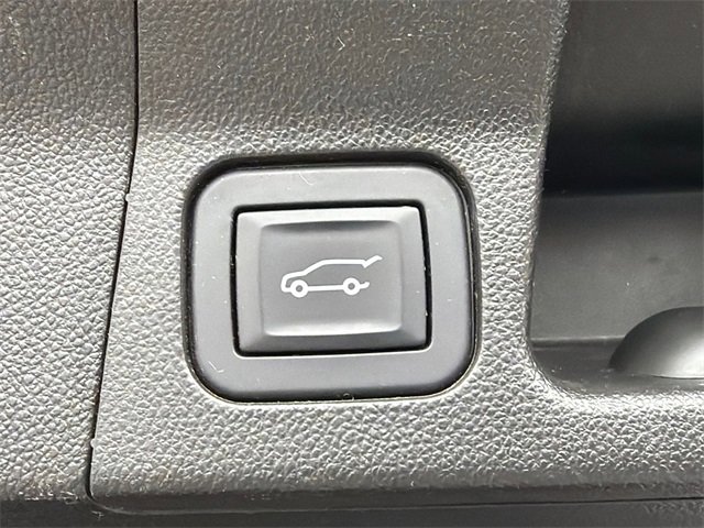 Used 2017 GMC Acadia SLT image 19