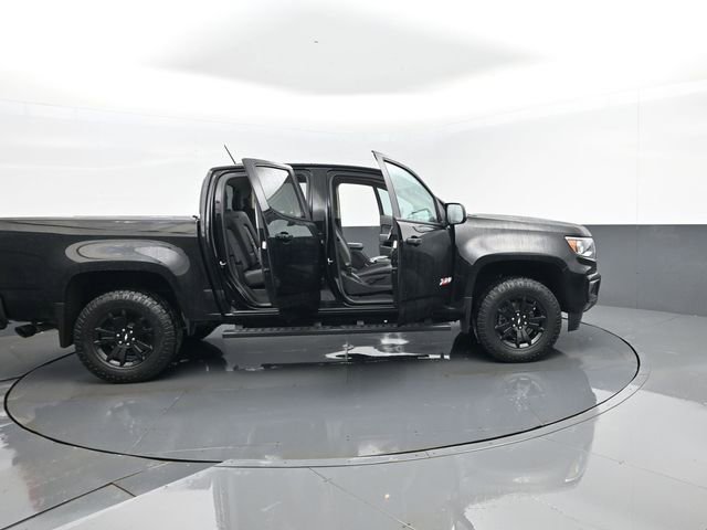 Used 2021 Chevrolet Colorado Z71 w/ Z71 Midnight Edition AWD/4WD image 30