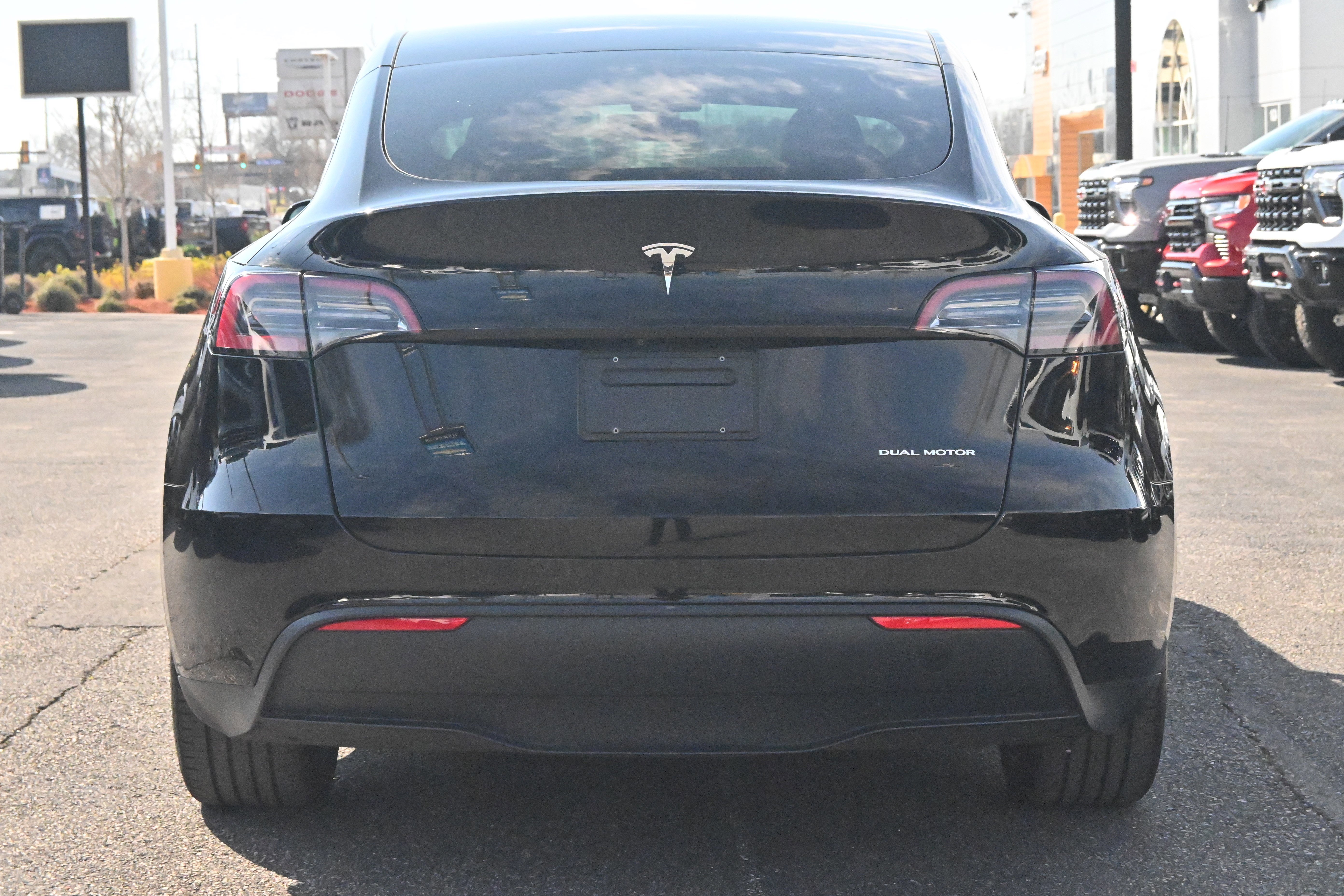 Used 2023 Tesla Model Y Long Range image 14