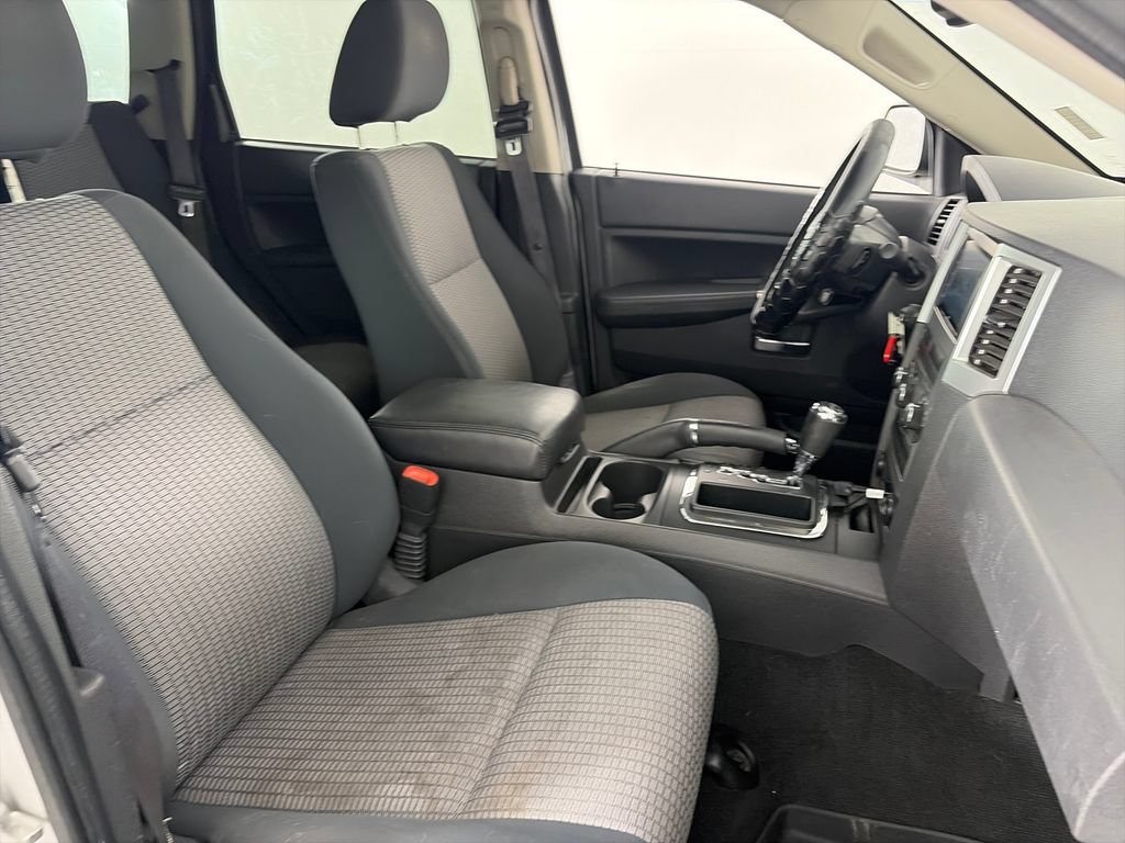 Used 2010 Jeep Grand Cherokee Laredo AWD/4WD image 28