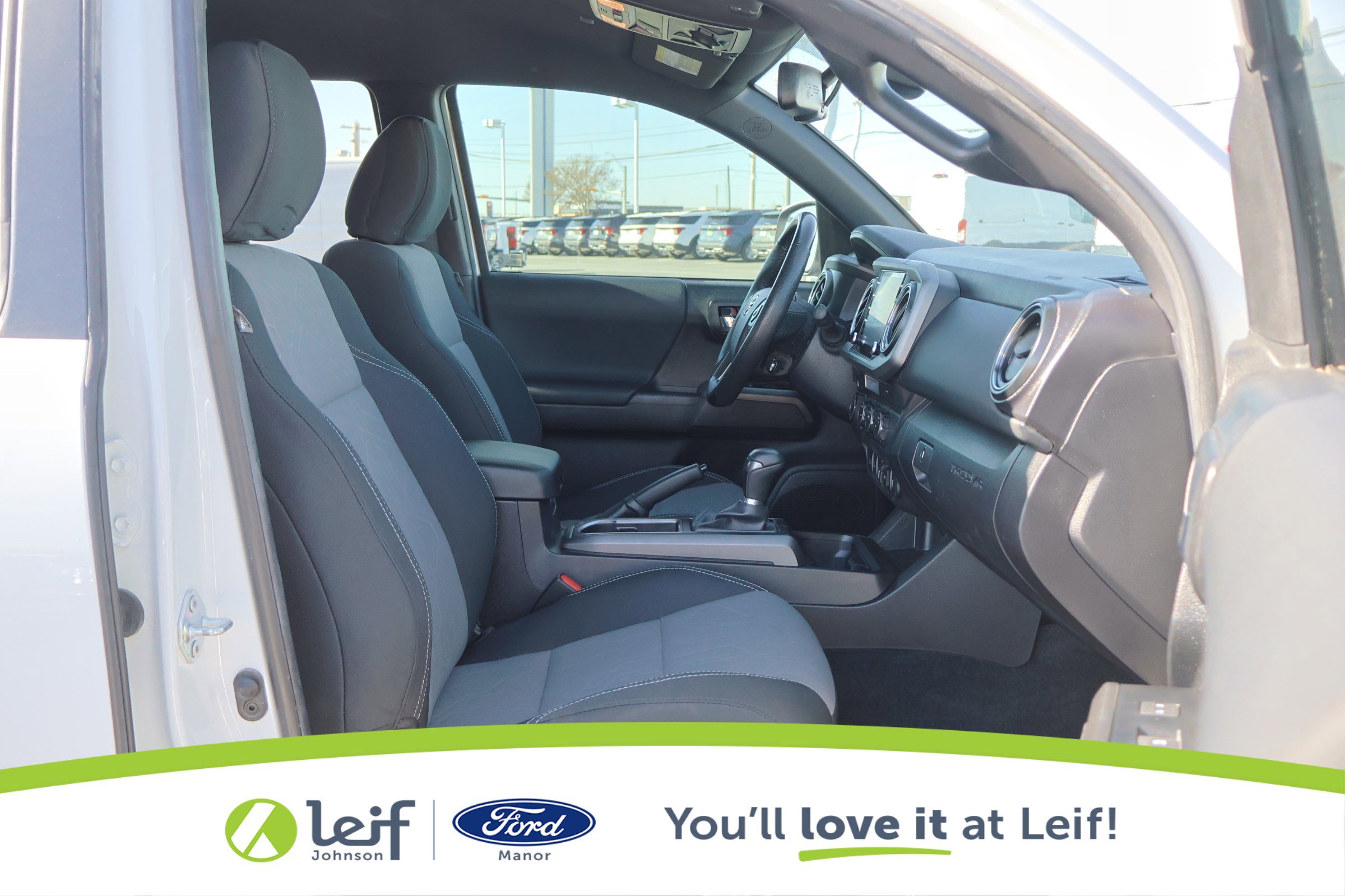 Used 2023 Toyota Tacoma TRD Off-Road image 34