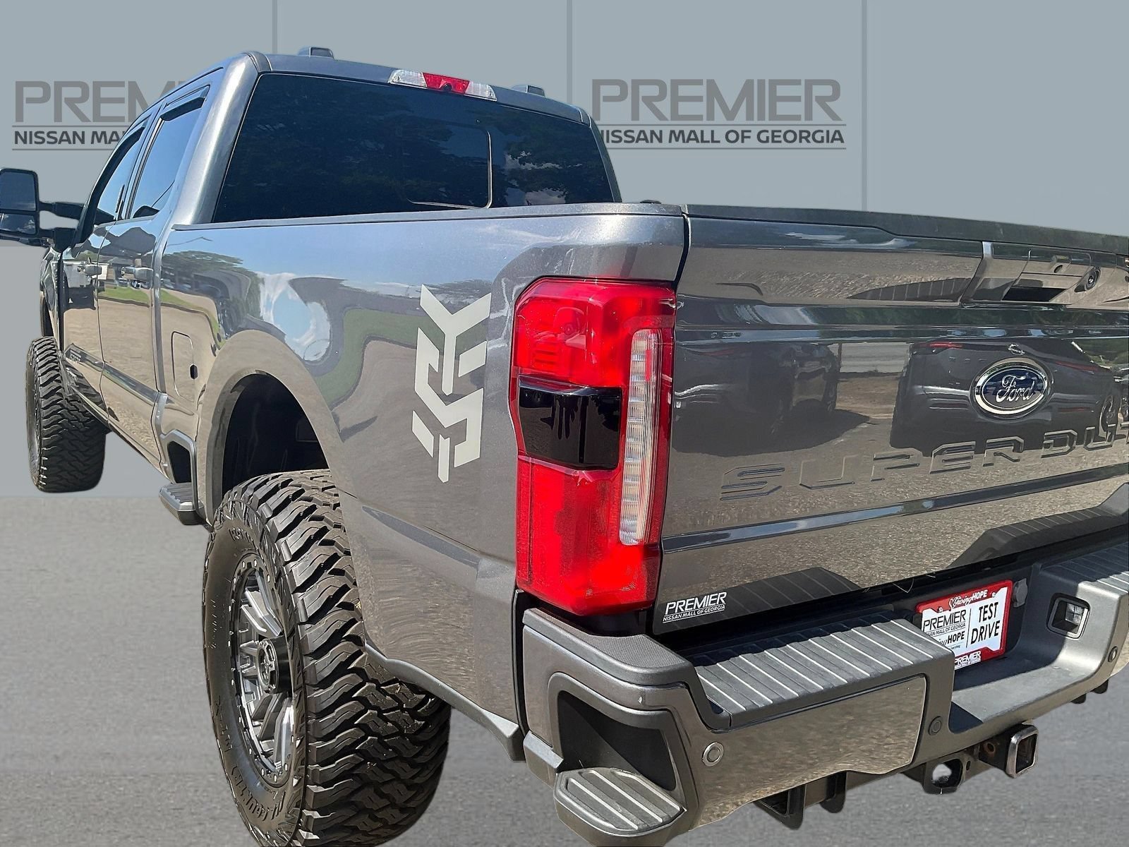 Used 2023 Ford F250 Lariat w/ Lariat Ultimate Package AWD/4WD image 26