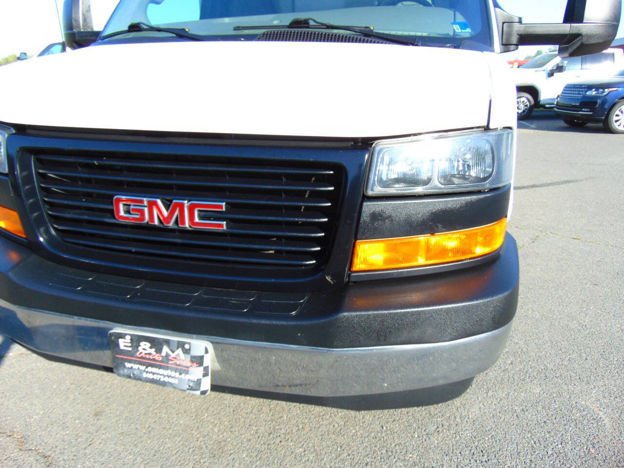 Used 2022 GMC Savana 3500 w/ Power Convenience Package RWD image 21