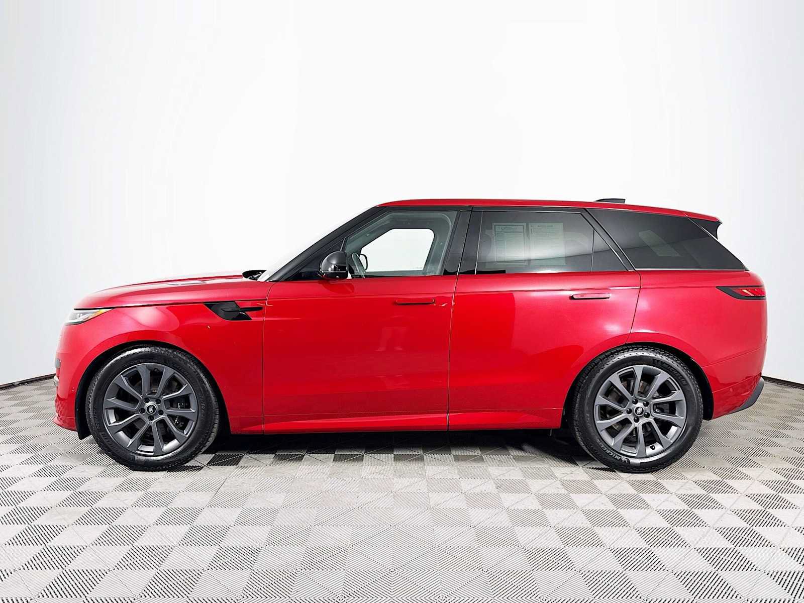 Certified 2024 Land Rover Range Rover Sport Dynamic SE AWD/4WD image 8
