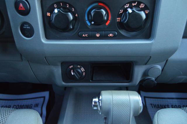 Used 2008 Nissan Frontier SE w/ SE Value Truck Pkg image 22