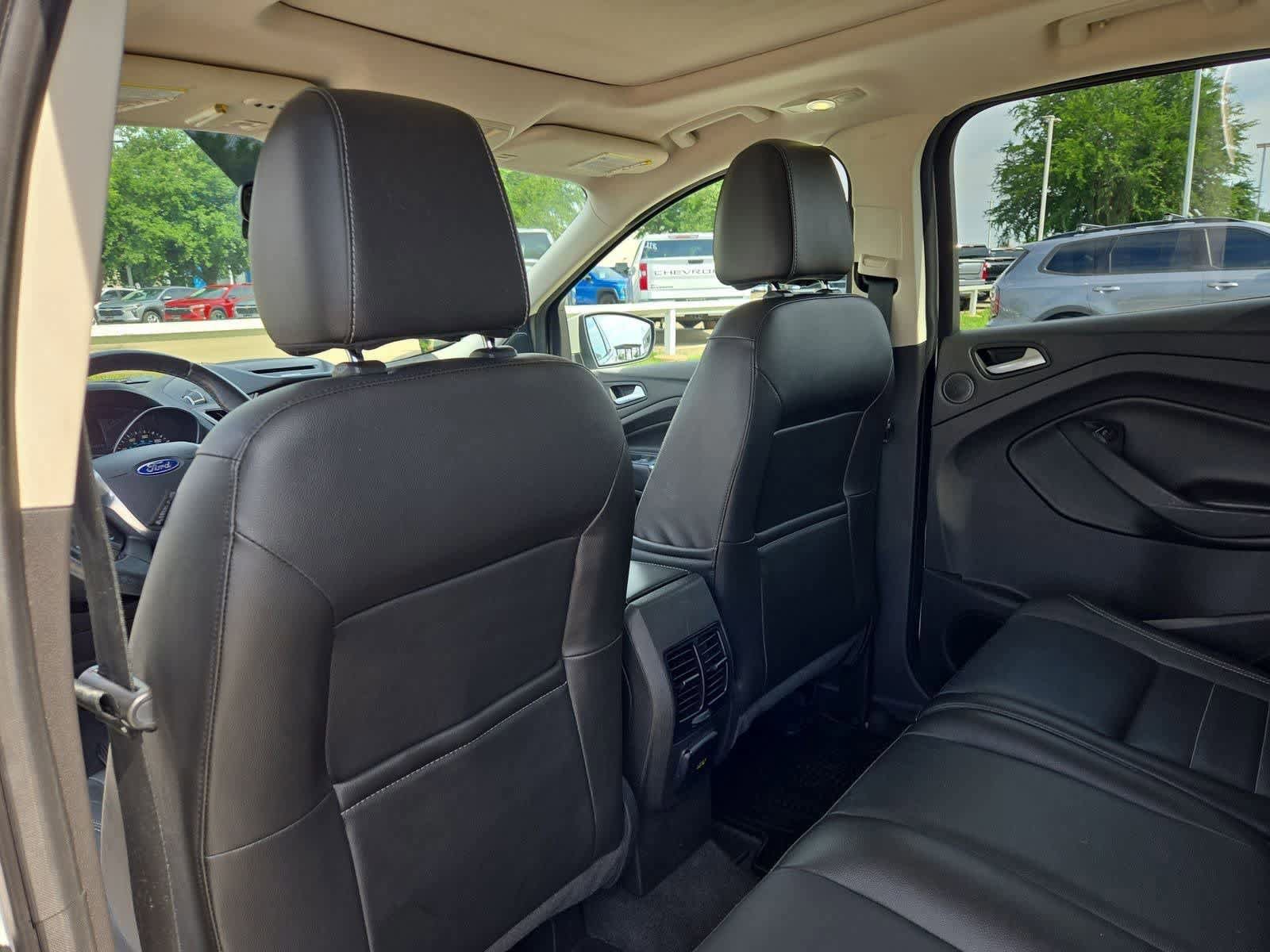 Used 2014 Ford Escape Titanium w/ Equipment Group 401A FWD image 16