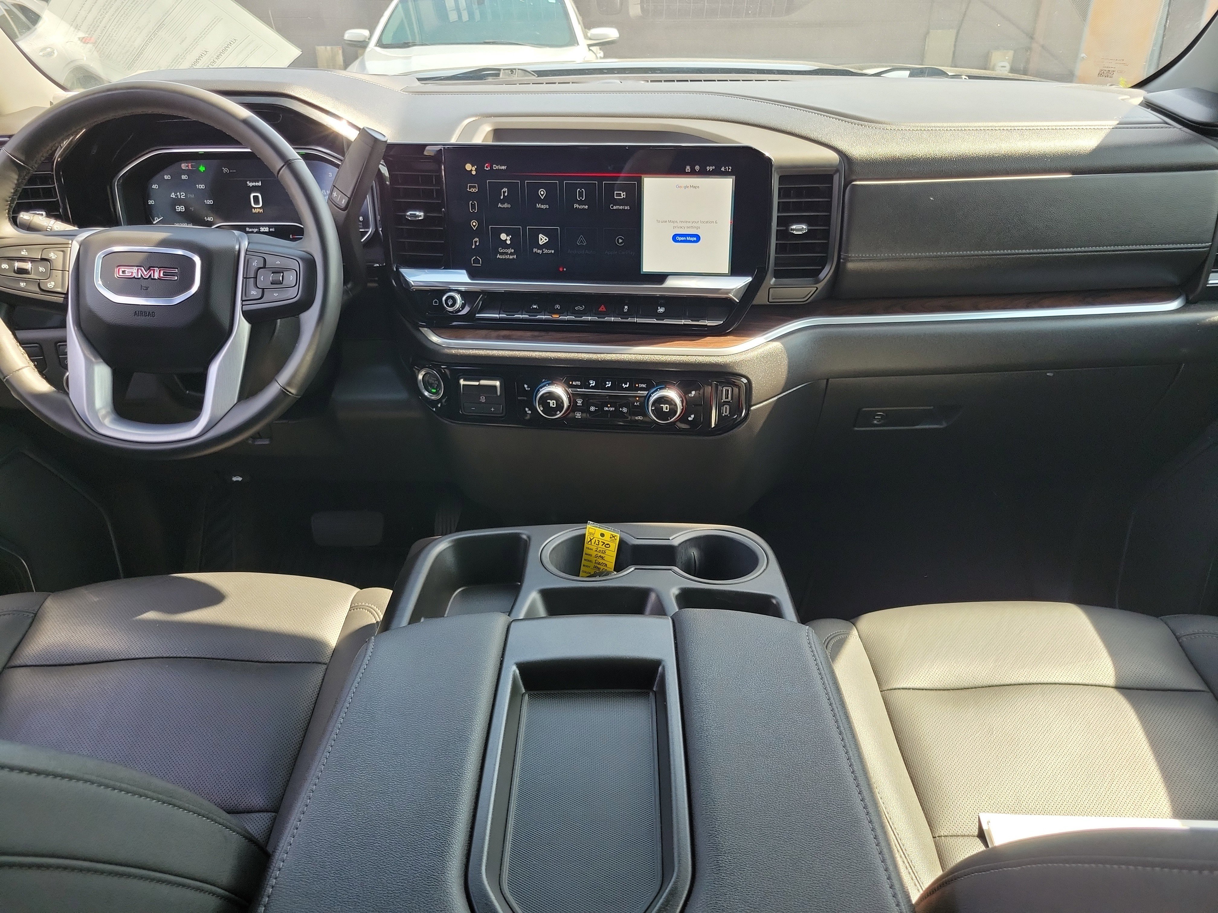 Used 2025 GMC Sierra 1500 SLT AWD/4WD image 9