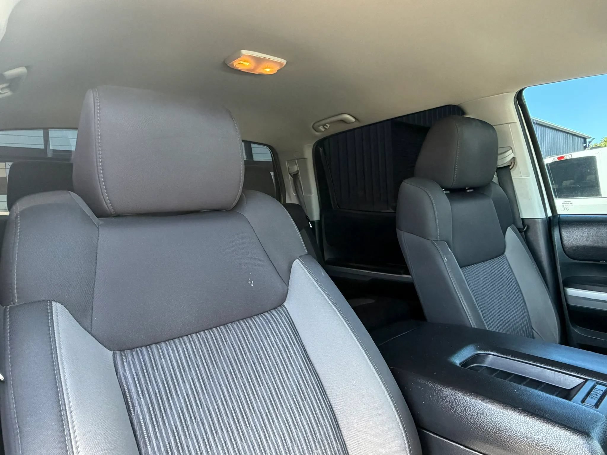 Used 2016 Toyota Tundra SR5 w/ SR5 Upgrade Package RWD image 28