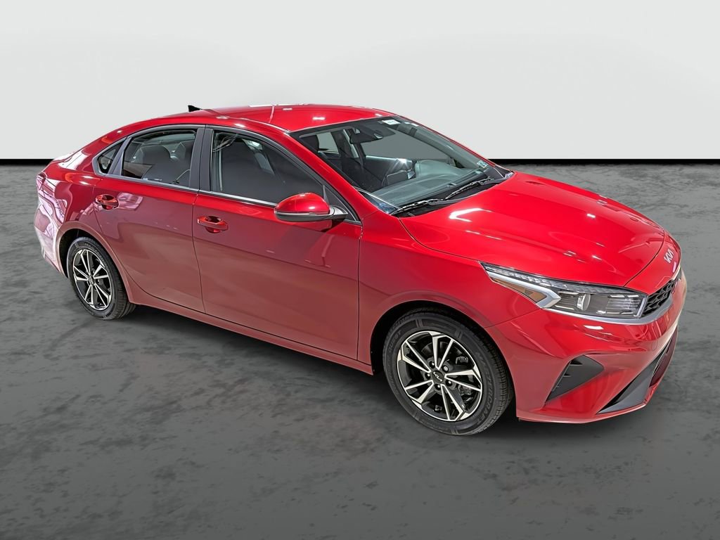 Used 2023 Kia Forte LXS w/ LXS Technology Package image 5