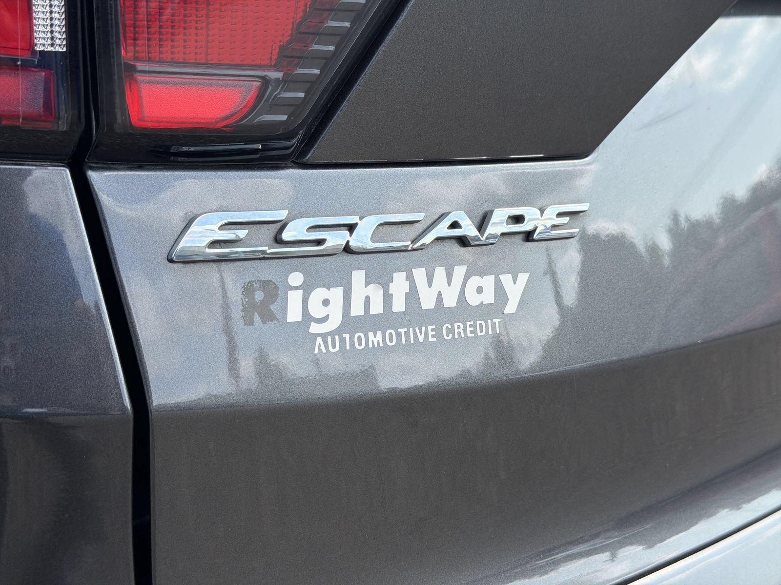 Used 2018 Ford Escape SE AWD/4WD image 14
