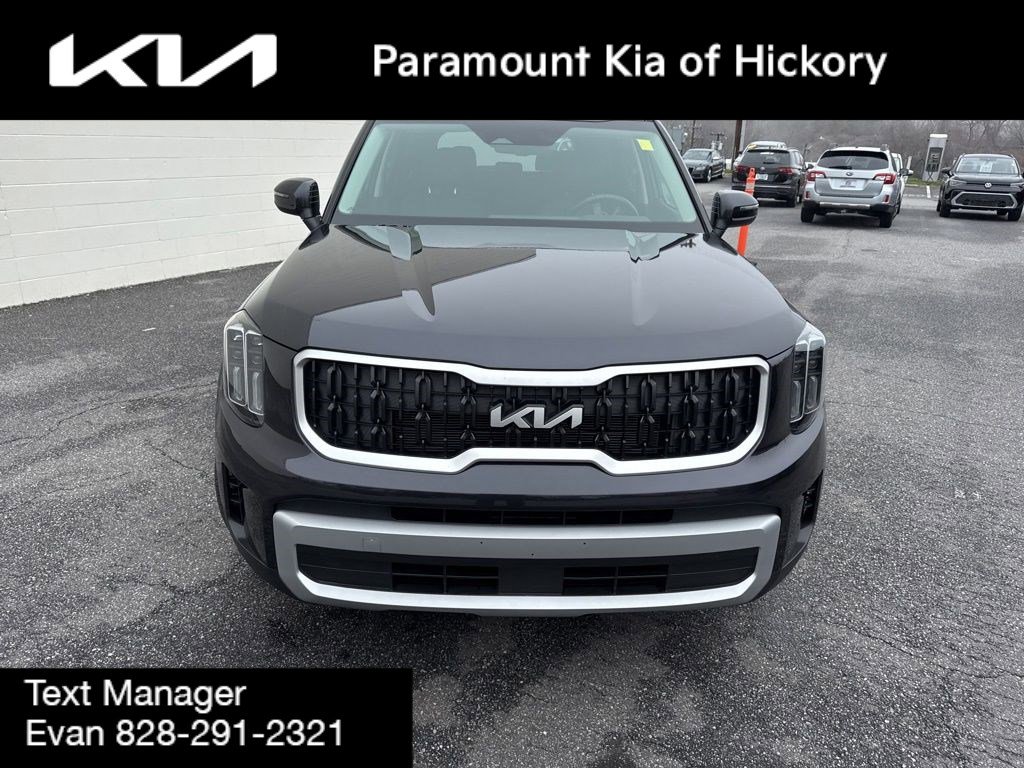 Used 2025 Kia Telluride EX image 2