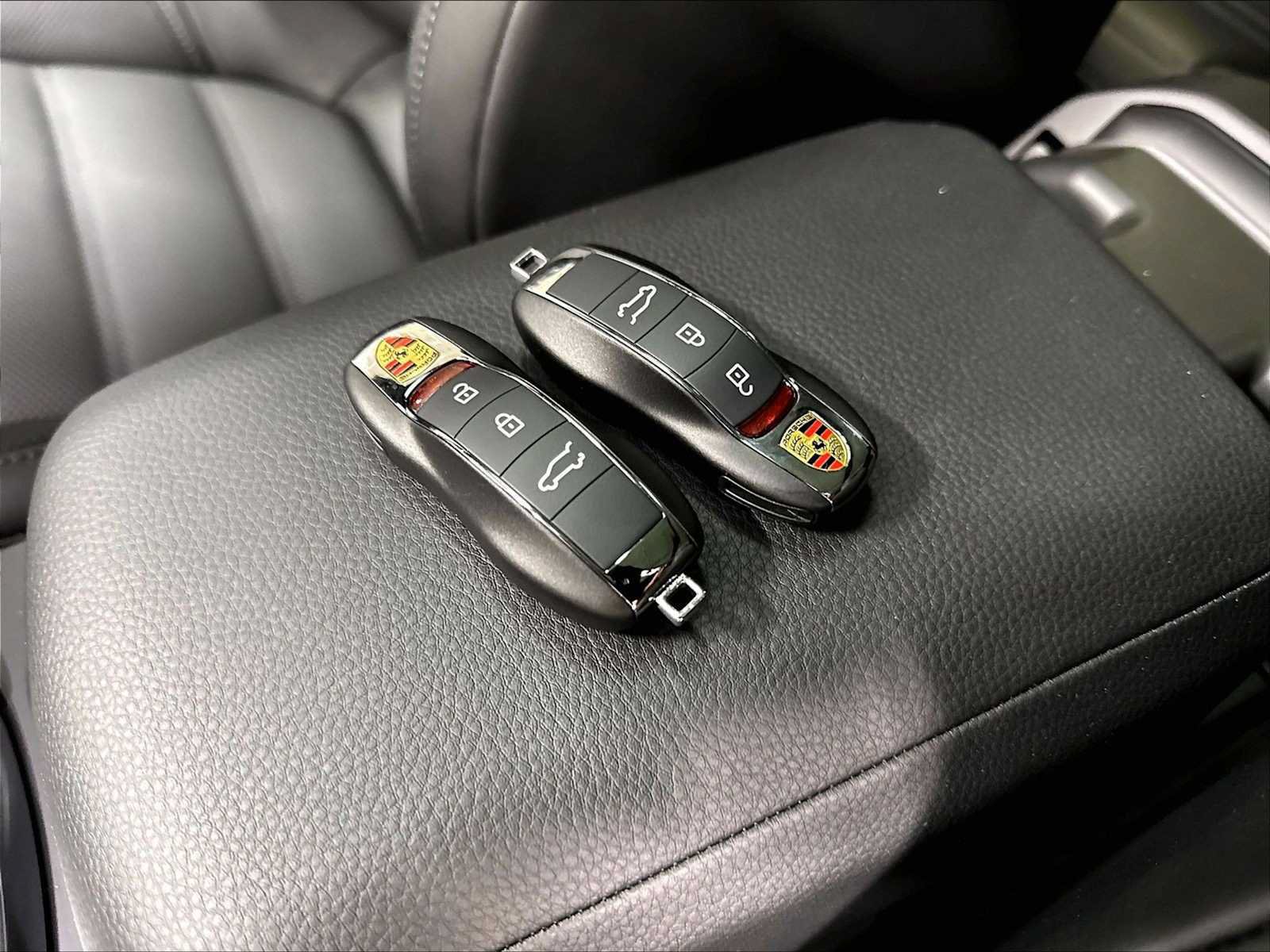 New 2026 Porsche Macan S AWD/4WD image 37