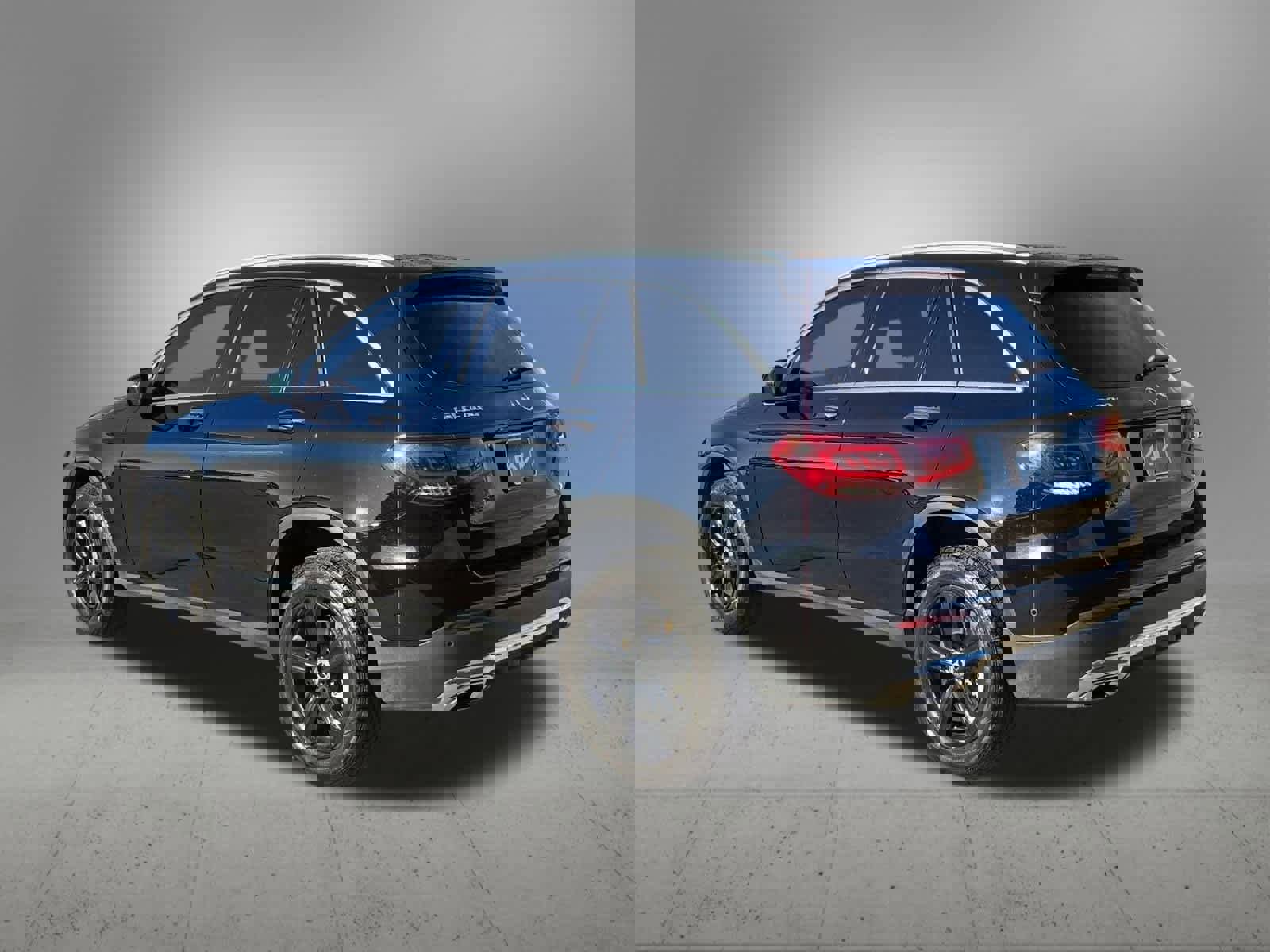 Used 2022 Mercedes-Benz GLC 300 image 4