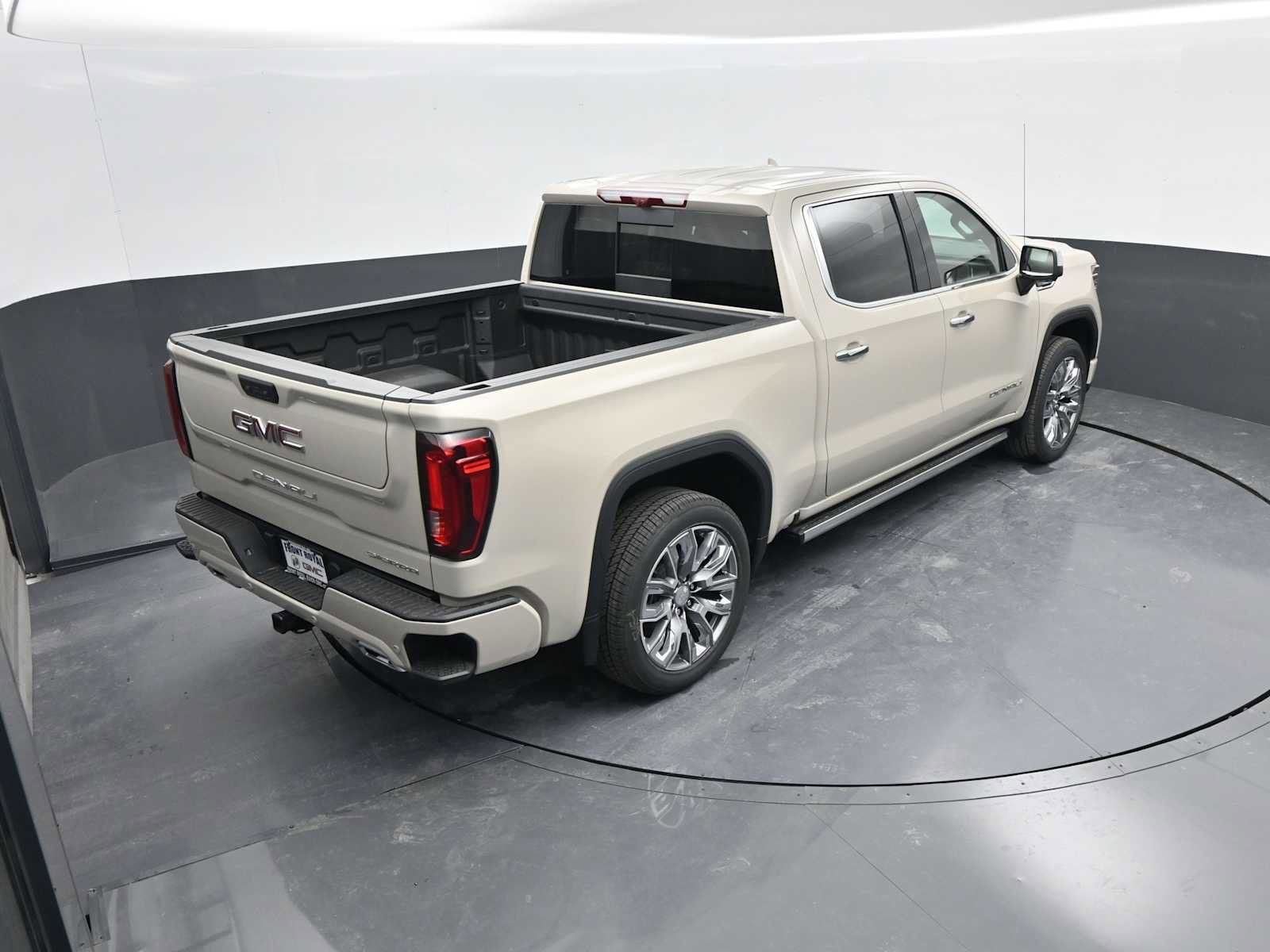 New 2026 GMC Sierra 1500 Denali AWD/4WD image 31