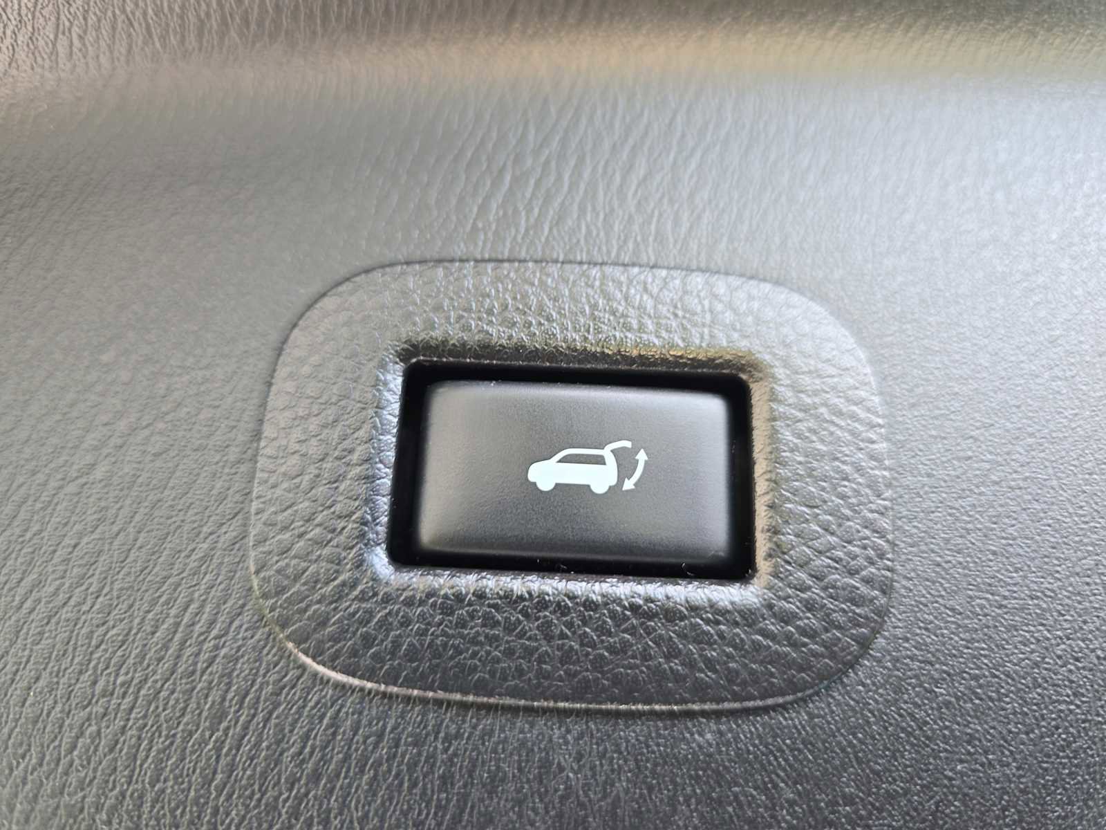 Used 2019 INFINITI QX80 Luxe RWD image 32