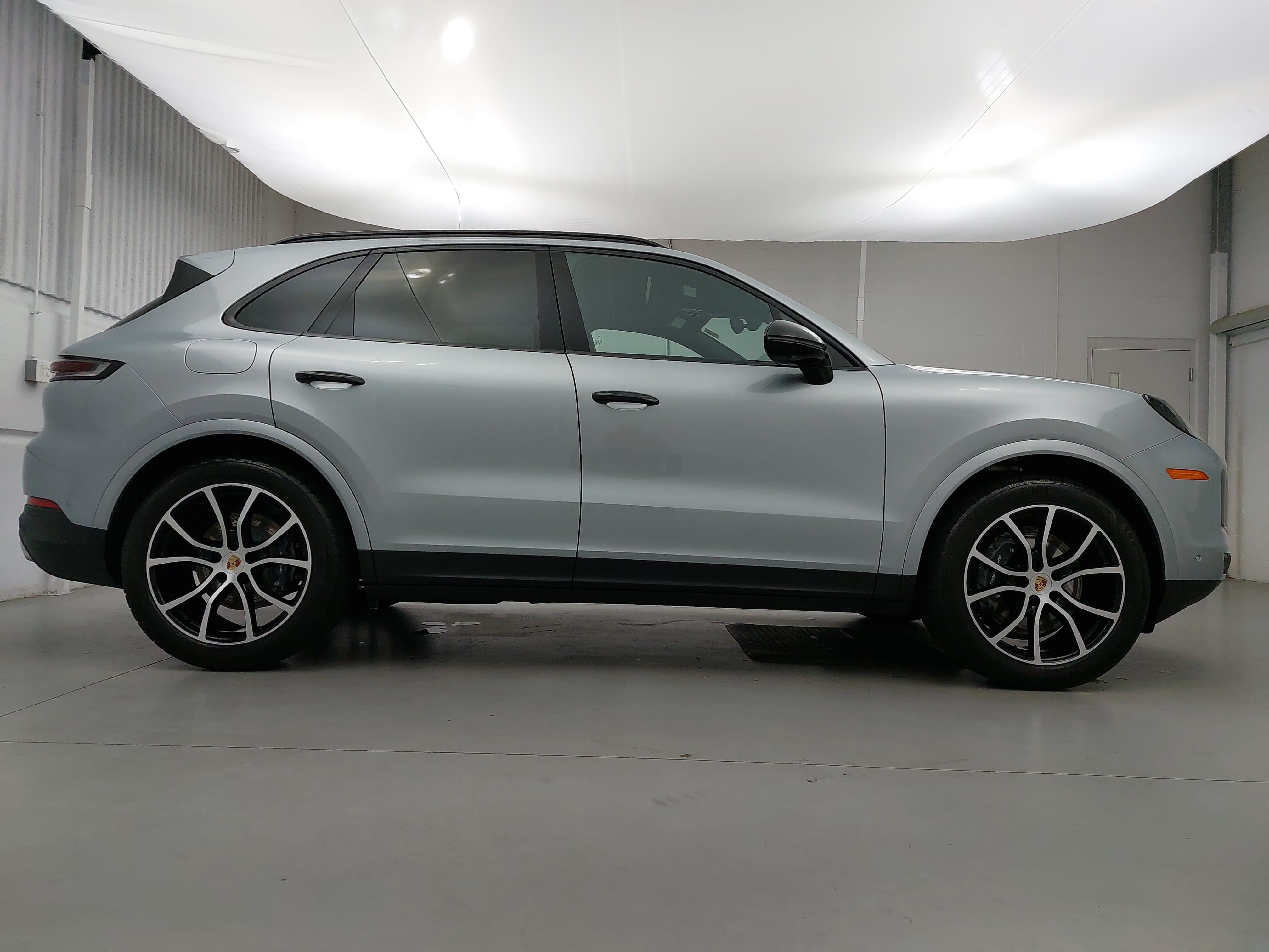 Certified 2026 Porsche Cayenne AWD/4WD image 8