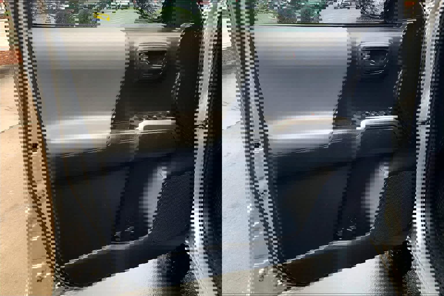 Used 2021 Toyota Tacoma SR5 RWD image 21