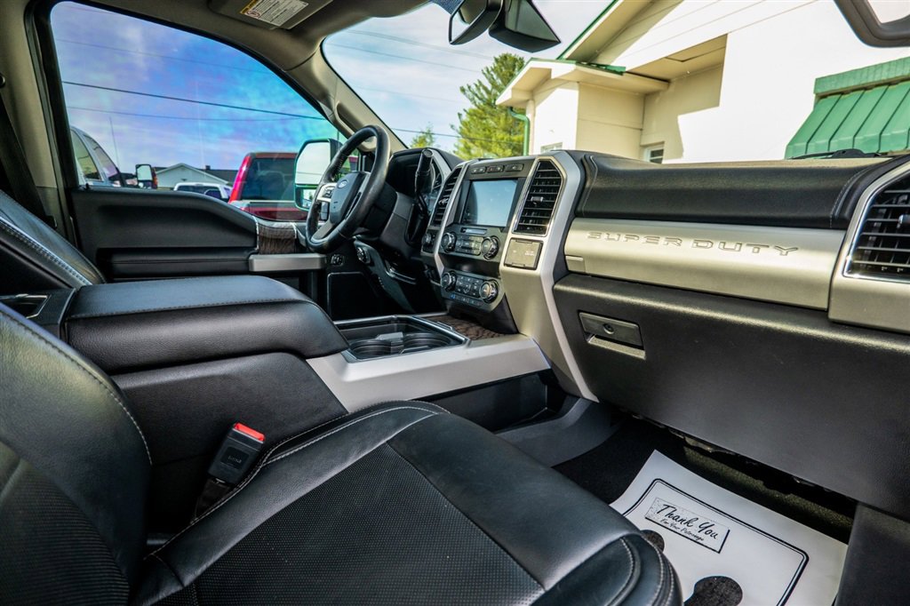 Used 2019 Ford F350 Lariat w/ Lariat Ultimate Package AWD/4WD image 34