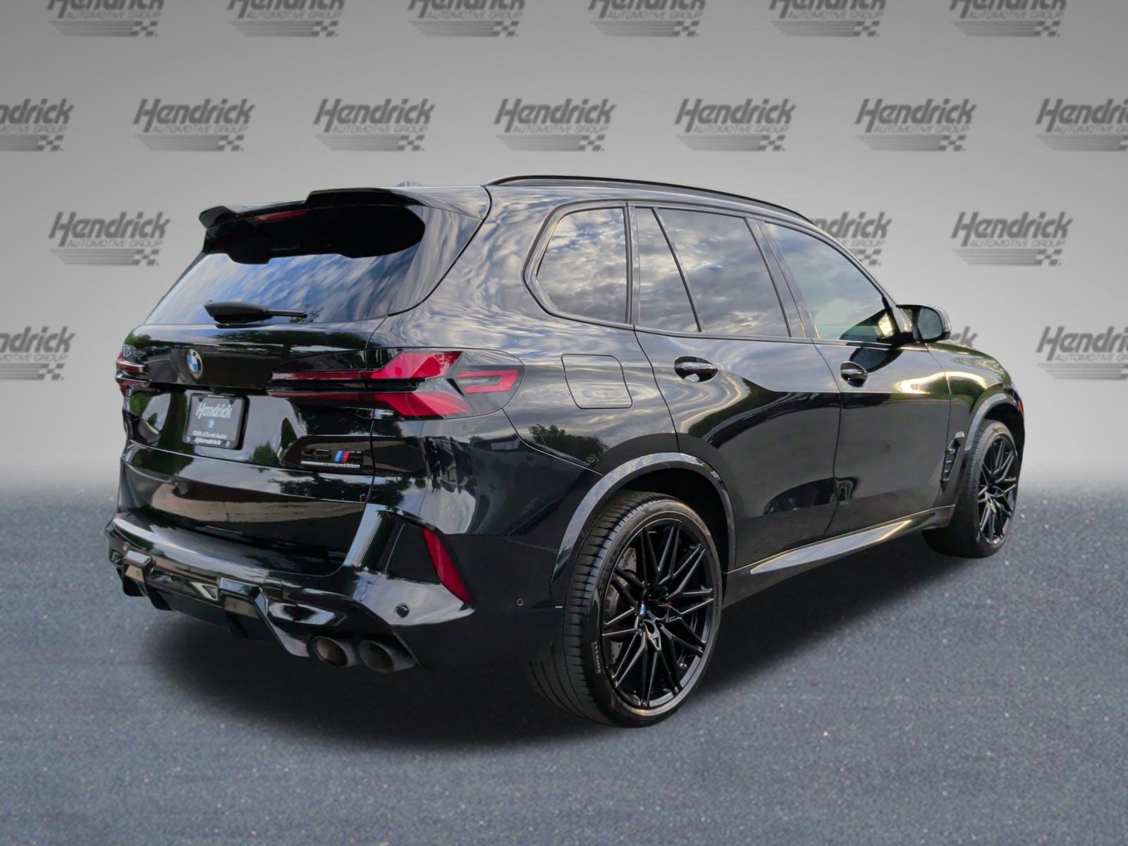 Used 2024 BMW X5 M Competition w/ Executive Package image 7