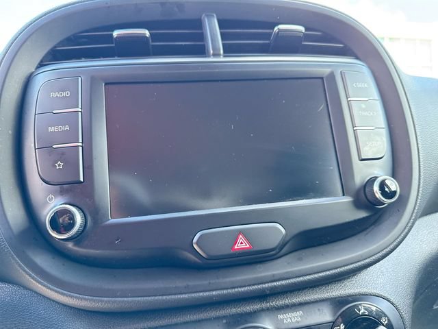 Used 2023 Kia Soul LX FWD image 10