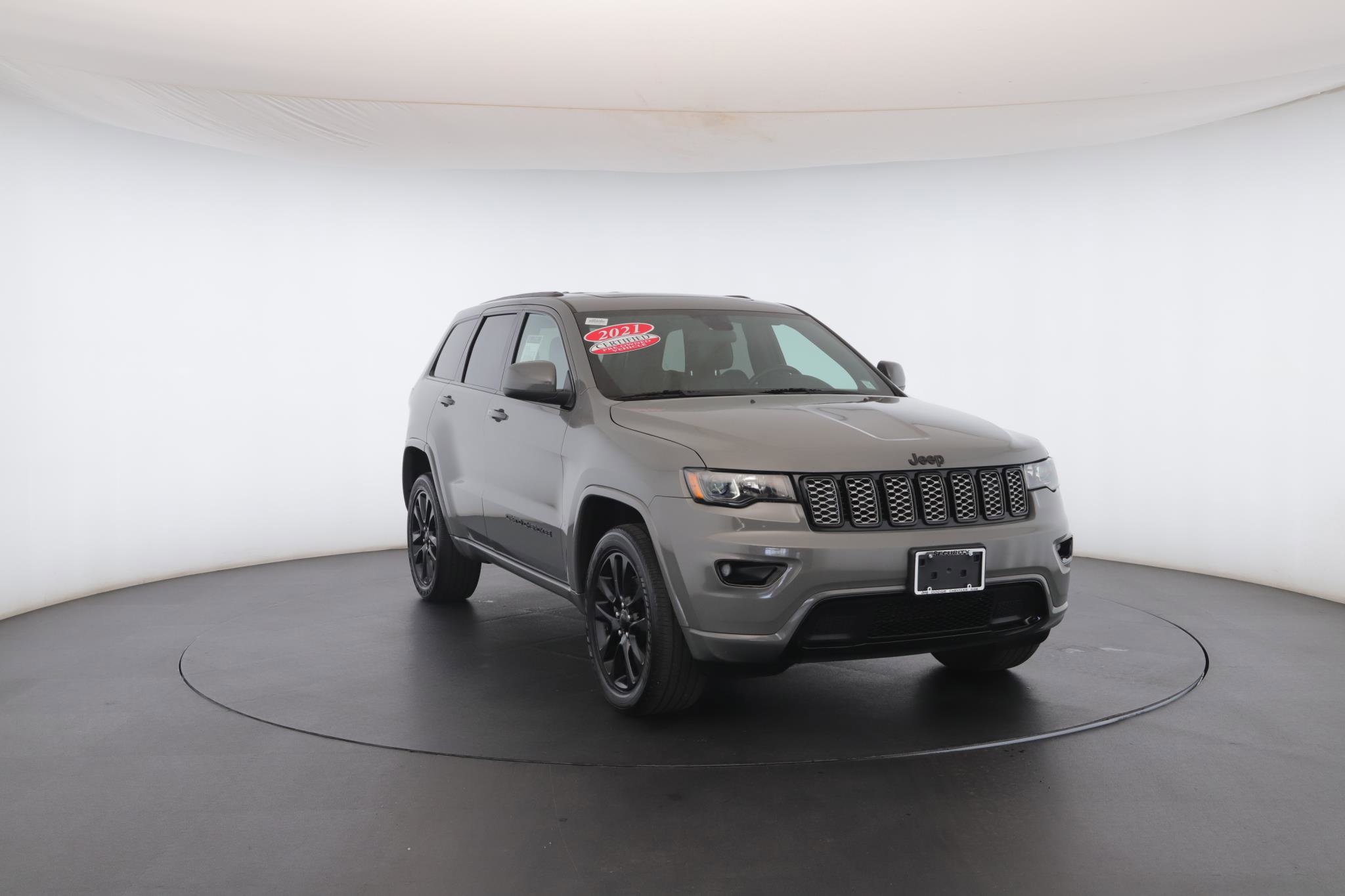 Used 2021 Jeep Grand Cherokee Laredo X image 38
