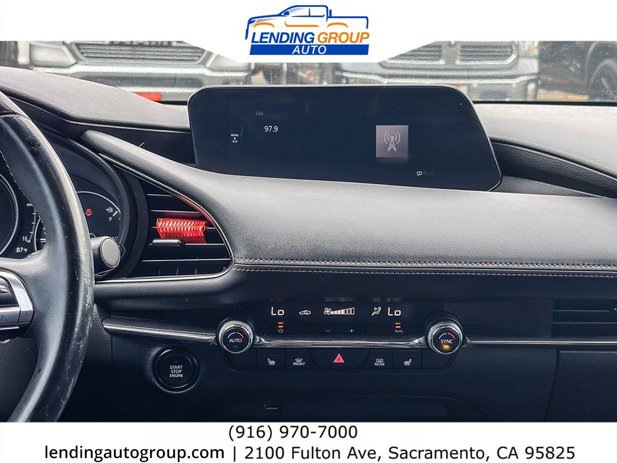 Used 2020 MAZDA MAZDA3 Hatchback w/ Preferred Package FWD image 12