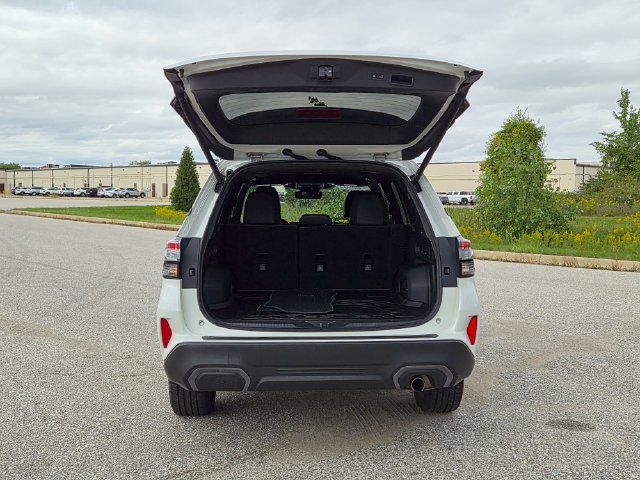 Used 2025 Subaru Forester Limited w/ Popular Package #1 AWD/4WD image 10