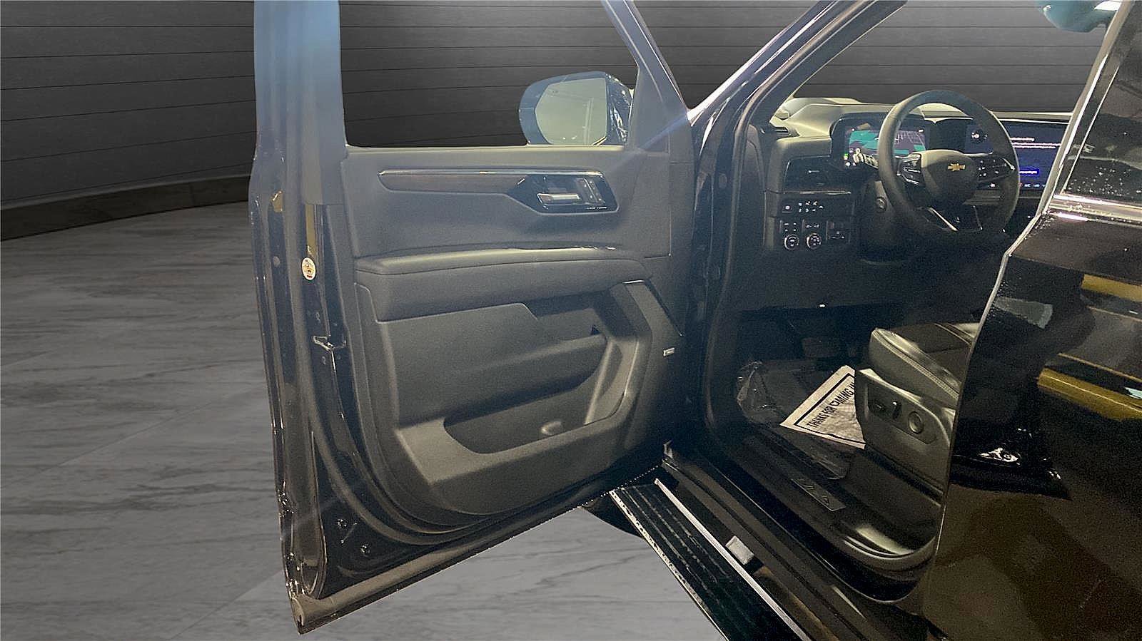 New 2025 Chevrolet Tahoe High Country image 18