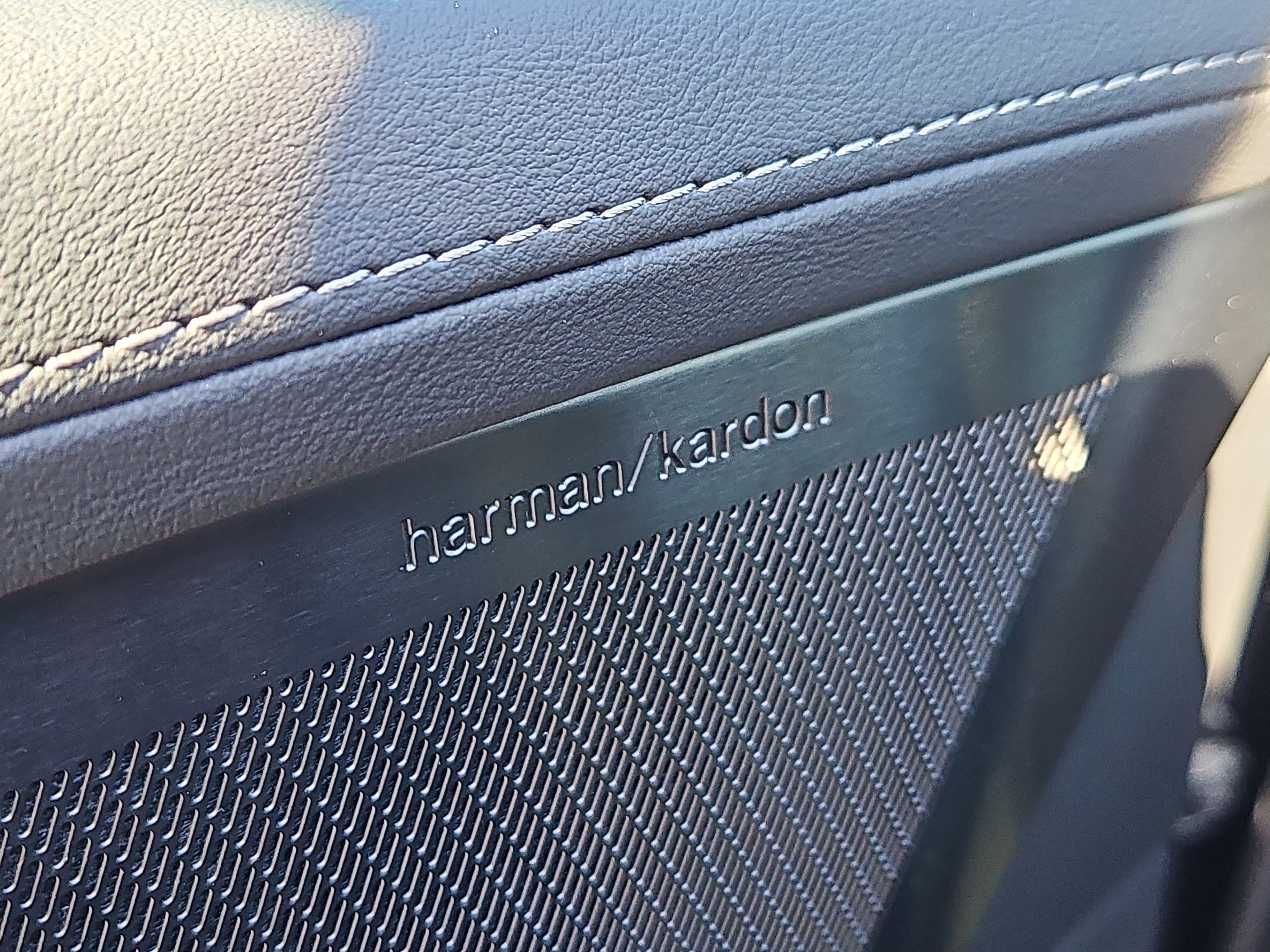 New 2026 Volvo XC90 B6 Ultra w/ Protection Package image 10