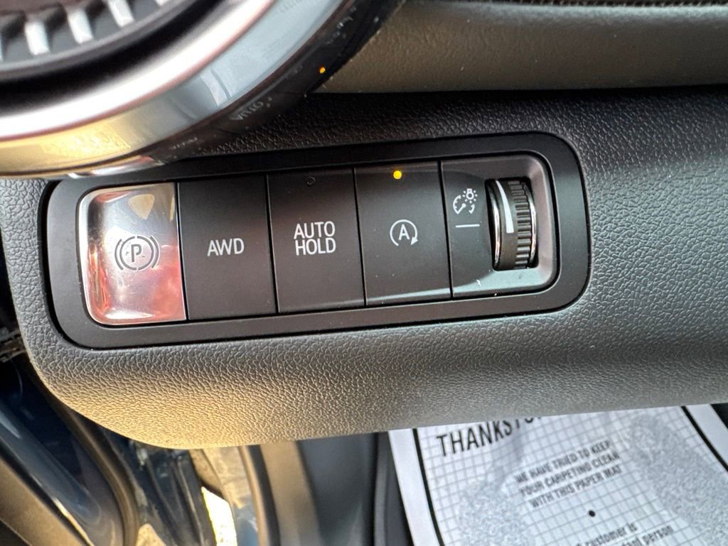 New 2026 Chevrolet Equinox LT w/ Convenience Package II AWD/4WD image 9