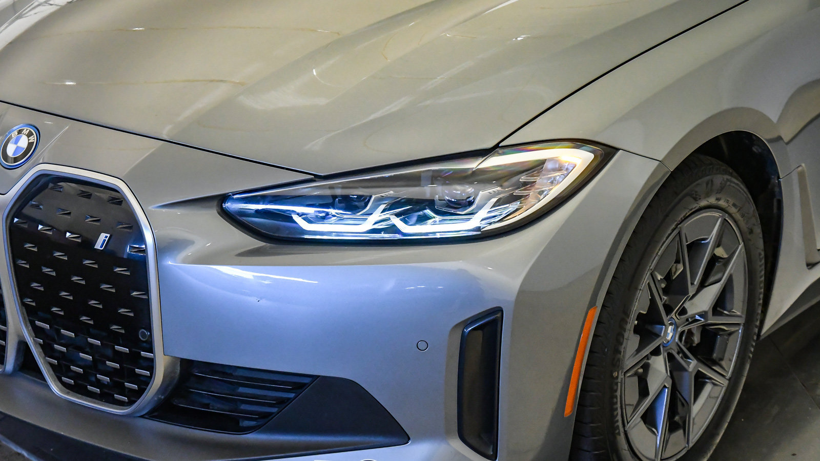 Certified 2024 BMW i4 eDrive35 w/ Convenience Package RWD image 9