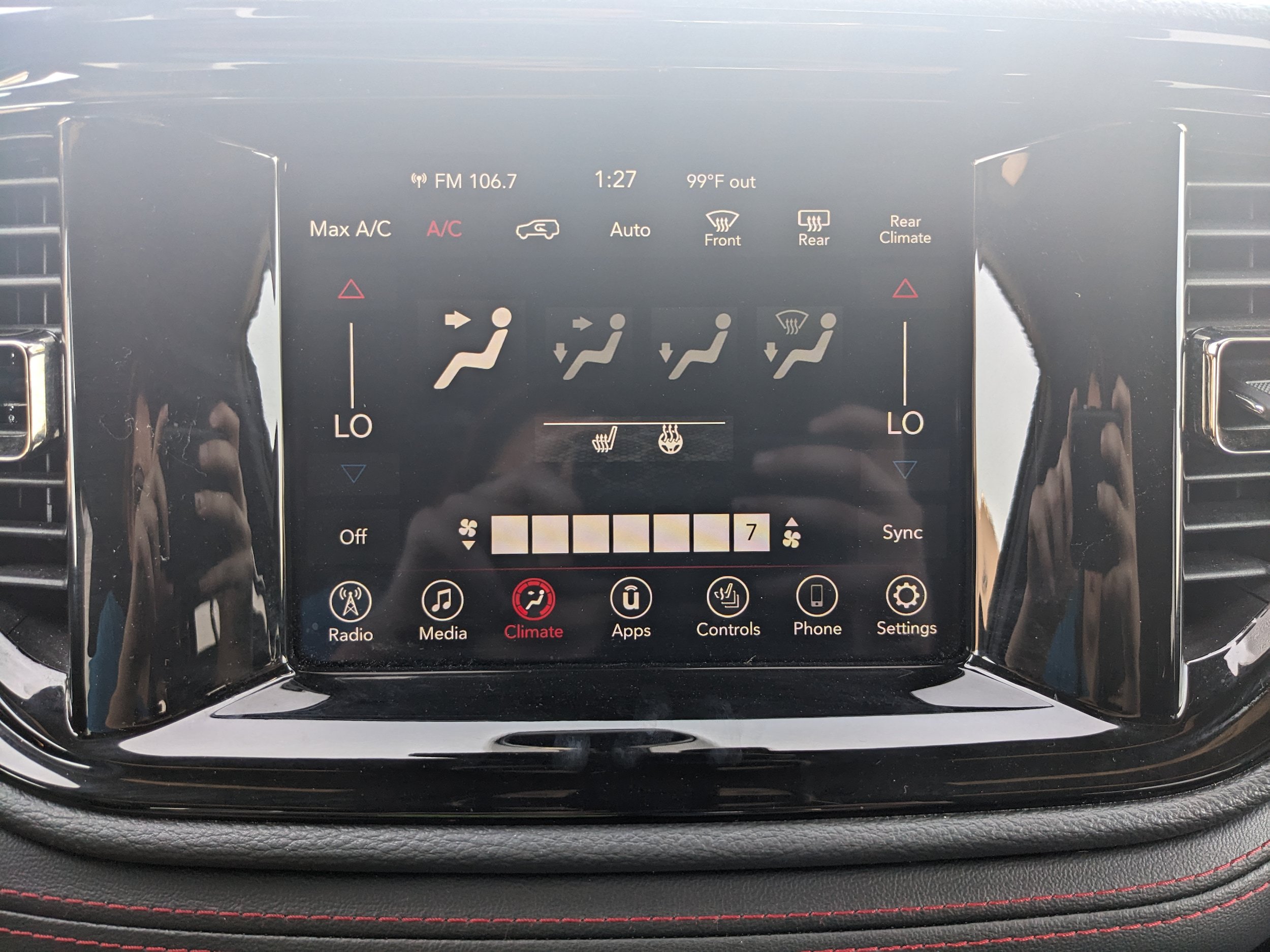 Used 2024 Dodge Durango GT w/ Blacktop Package AWD/4WD image 18