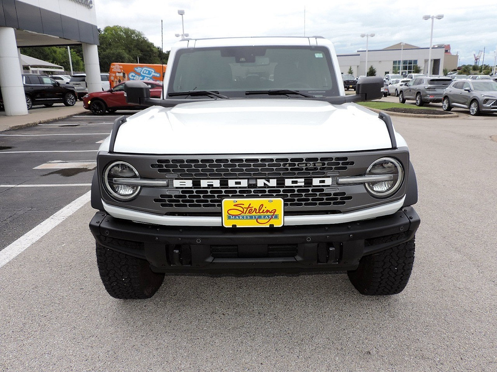 Used 2025 Ford Bronco Badlands AWD/4WD image 2