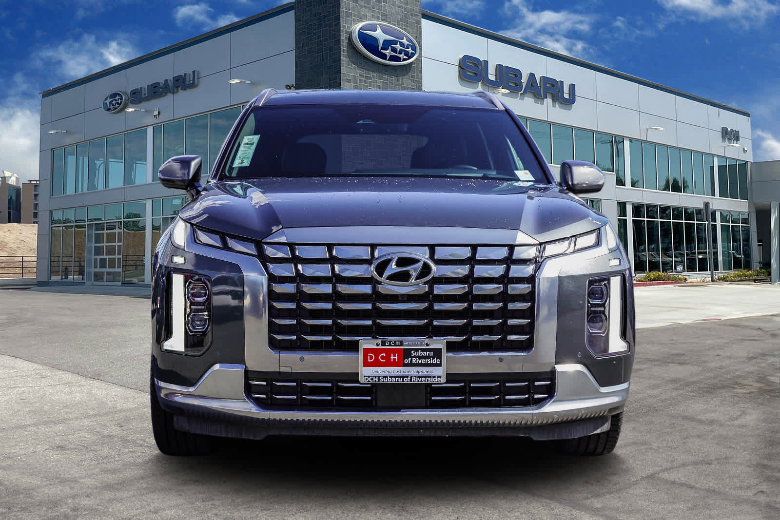 Used 2023 Hyundai Palisade Calligraphy image 2