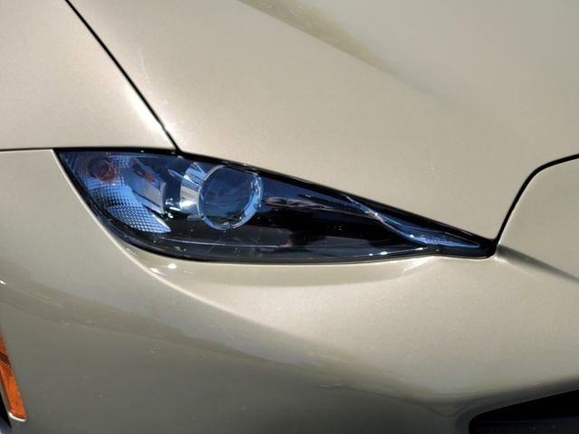 Used 2023 MAZDA MX-5 Miata Grand Touring w/ Weather Package RWD image 12