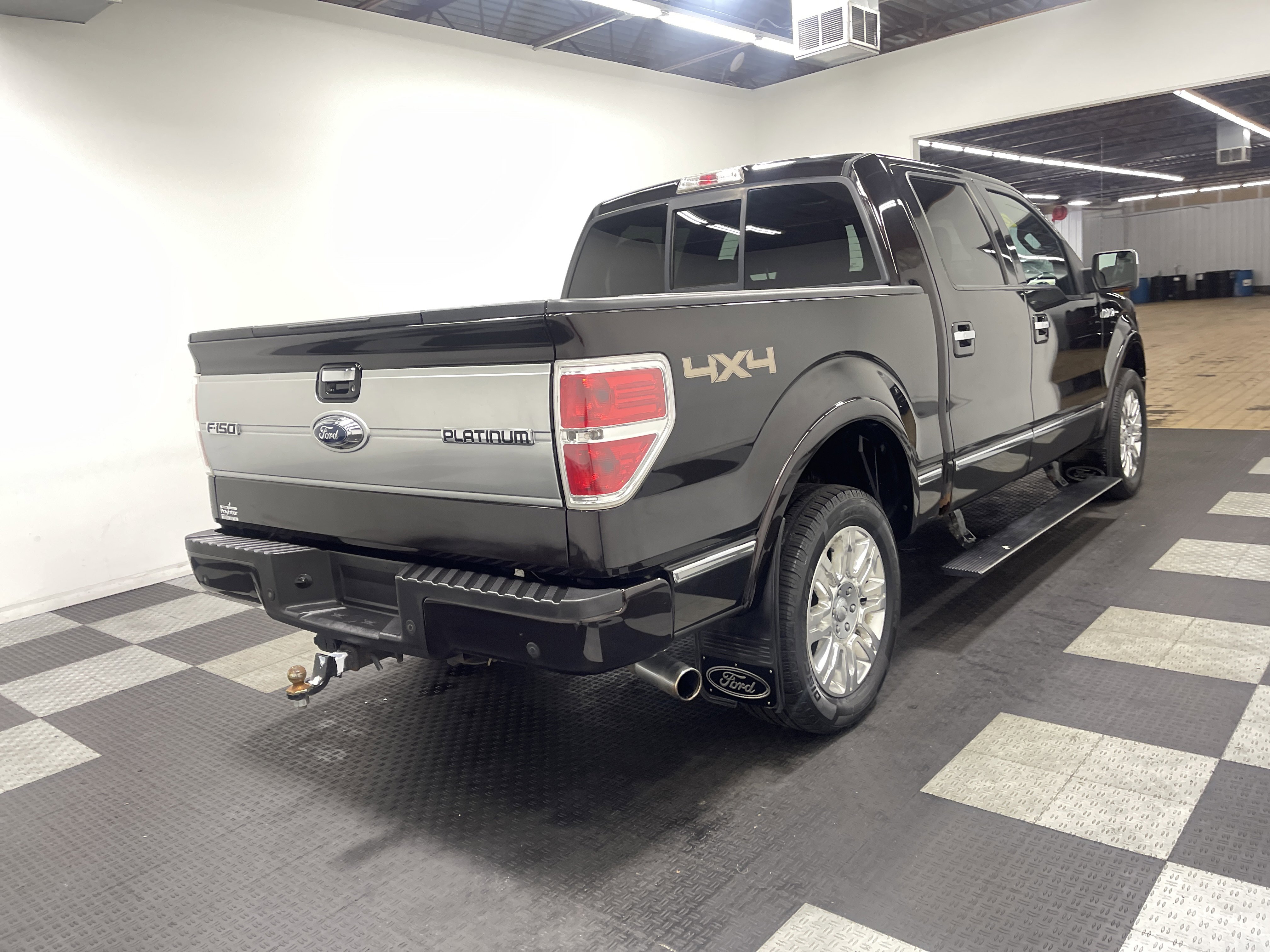 Used 2013 Ford F150 Platinum w/ Max Trailer Tow Pkg image 5